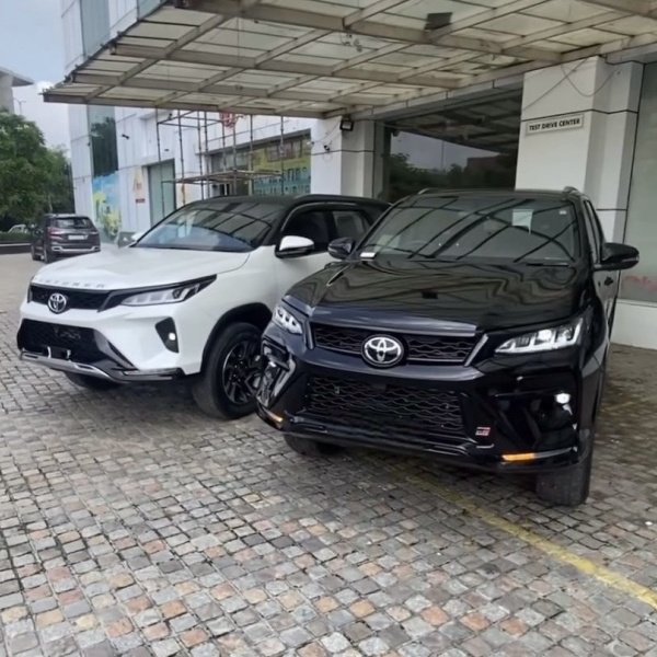 ⭐️ DUAS HILUX SW4 2022 OU 850K NO PIX ⭐️